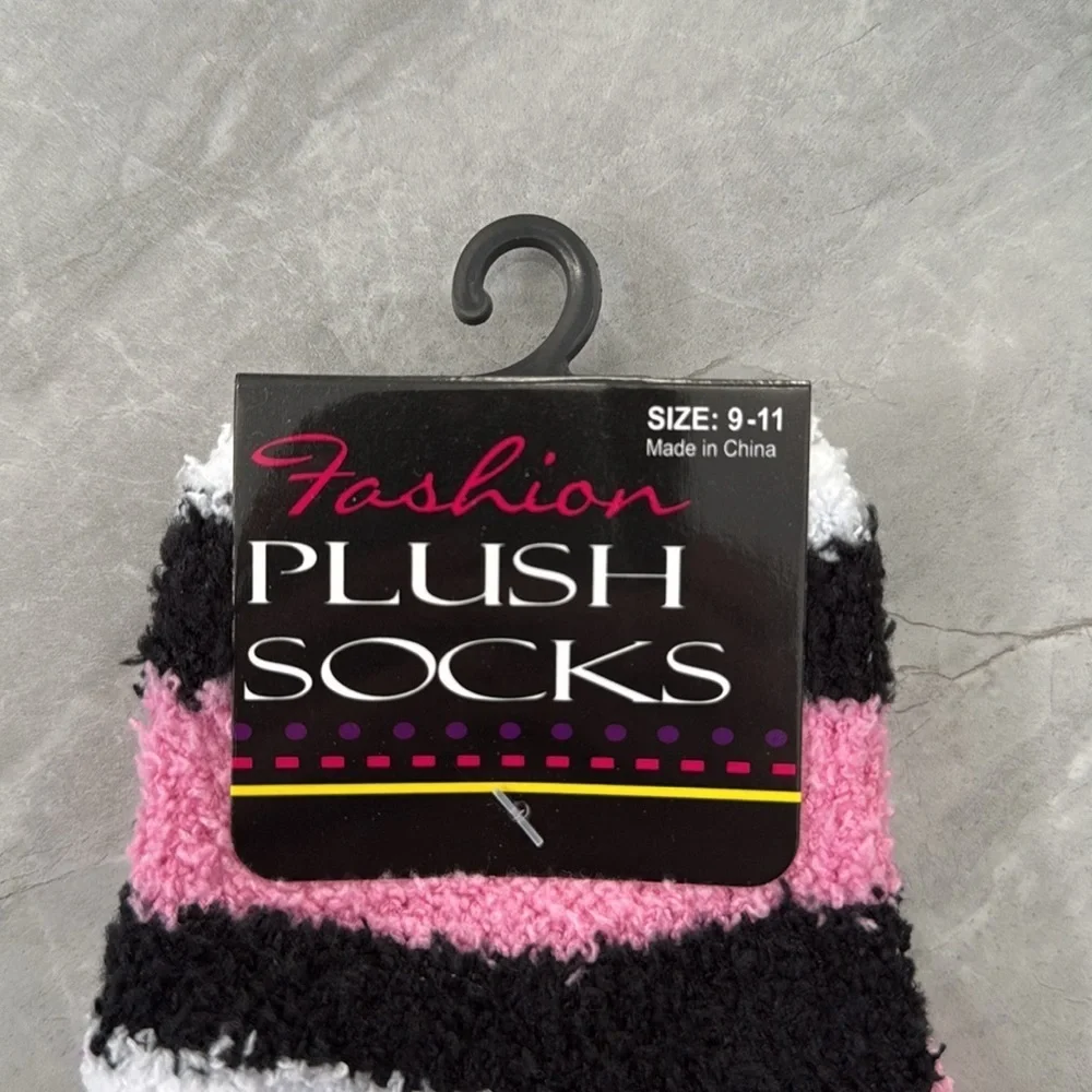 Women's Fashion Plush Socks Two Pairs of Fuzzy Socks Stars And Stripes Size 9-11